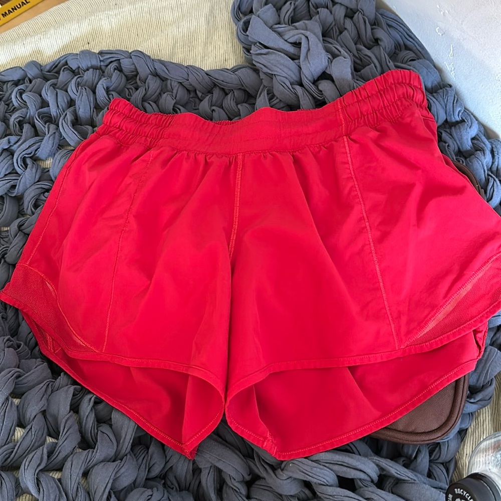 Lululemon Hotty Hot Short II Long 4" Women's 8